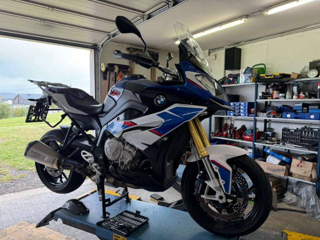 BMW S 1000 XR Tourer