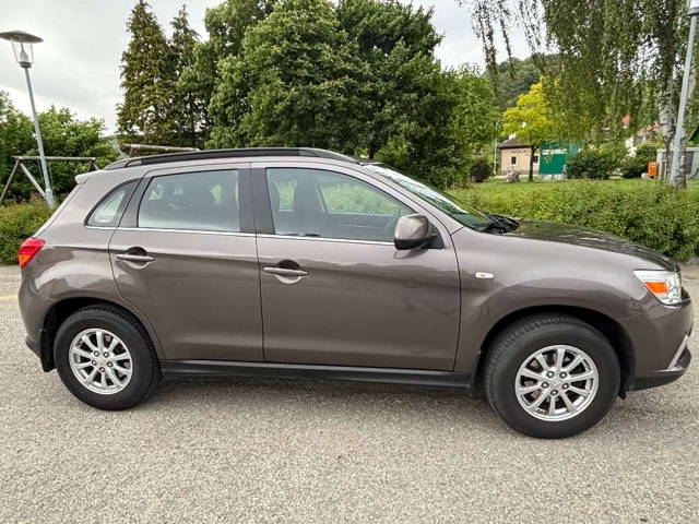 Mitsubishi ASX 1,6 MIVEC 2 WP Aust. EDT. Con SUV / Geländewagen