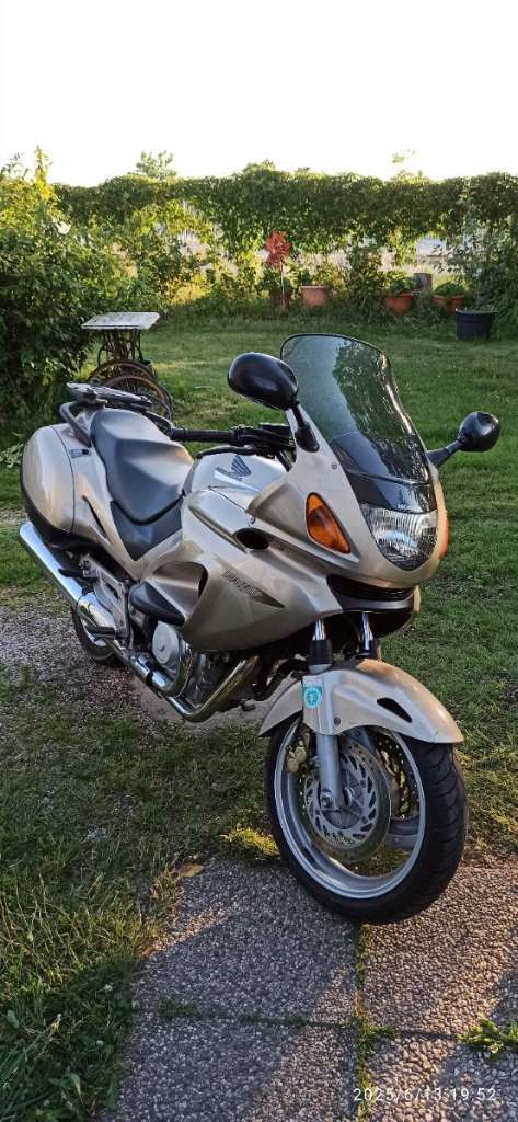 Honda NT Deauville NT 650 Tourer