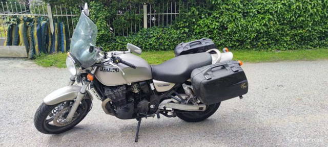 Suzuki GSX 750 Inazuma AE Tourer