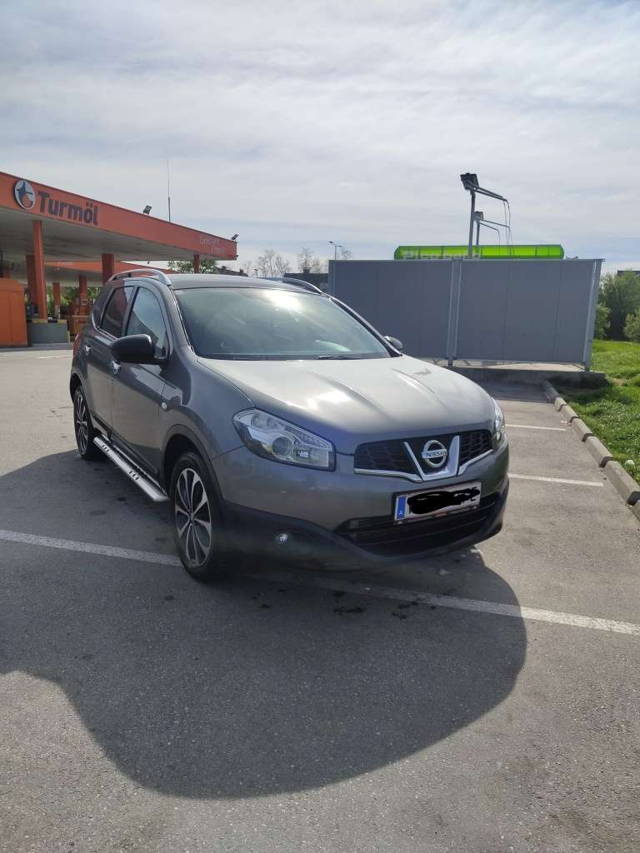 Nissan Qashqai 2,0L +2 (7-Sitzer) SUV / Geländewagen