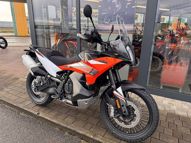 KTM 890 Adventure Season Opening Promotion 2023, Fi... Enduro