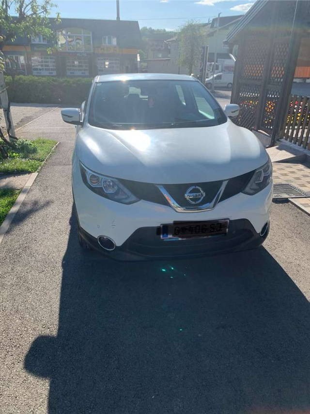 Nissan Qashqai SUV / Geländewagen