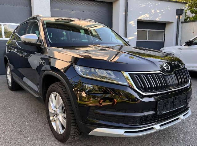 Skoda Kodiaq 2,0 TDI SCR 4x4 Scout DSG 7 Sitzer 360°Kamera el. Sitze mit Memory ACC Standhei...