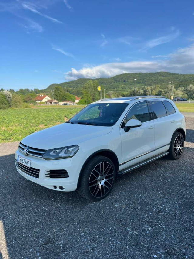 VW Touareg SUV / Geländewagen