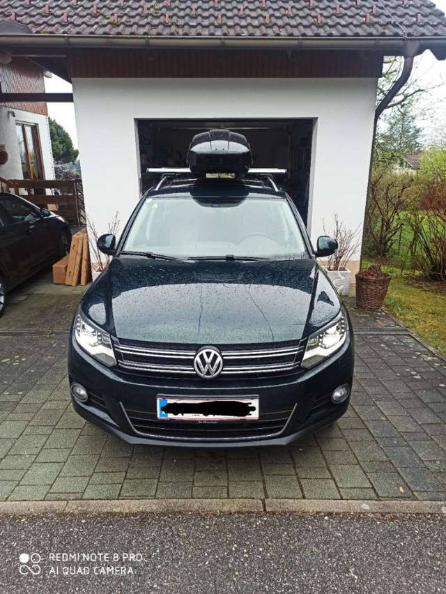 VW Tiguan 2.0 TSI SUV / Geländewagen
