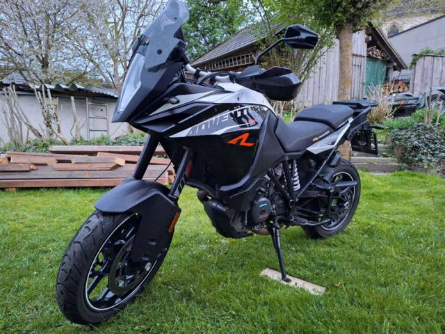 KTM Adventure 1090 Tourer