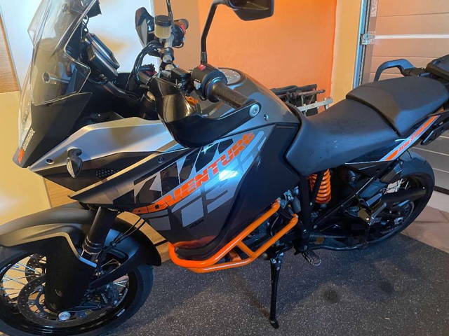 KTM 1190 Adventure Tourer