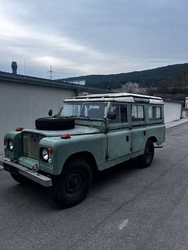 Land Rover Landrover 109 SUV / Geländewagen