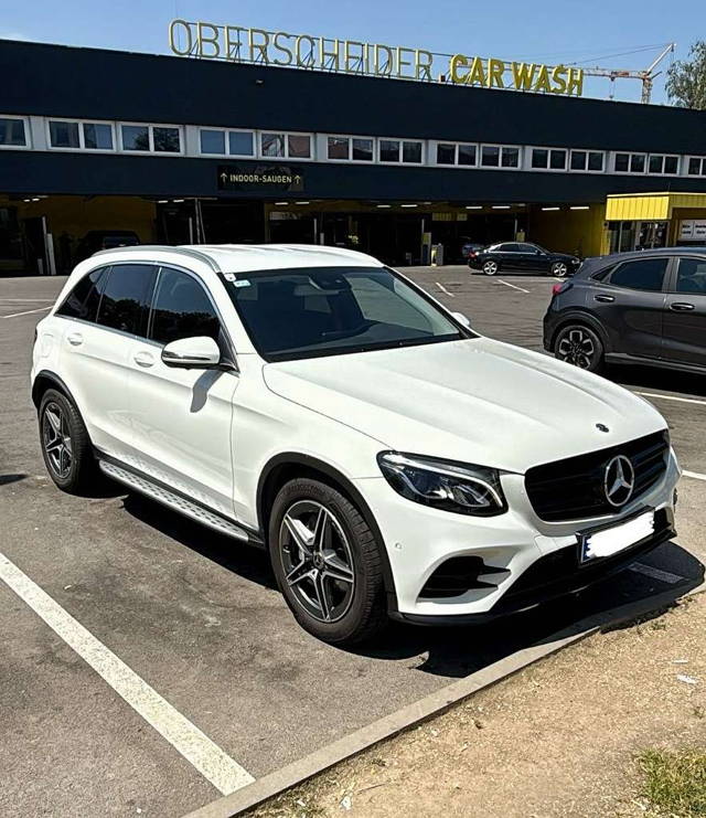 Mercedes-Benz GLC-Klasse 220 d 4MATIC, Aut., AMG-Line/SUV SUV / Geländewagen