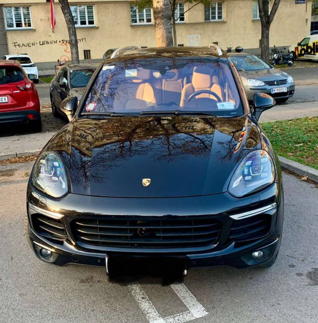 Porsche Cayenne Porsche Cayenne3.0 S E-Hybrid SUV / Geländewagen. SUV / Geländewagen