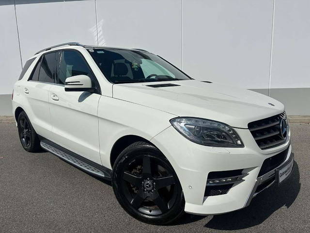 Mercedes-Benz M-Klasse ML 350 BlueTEC 4MATIC Aut. // AMG-PAKET // PANO // H & K // NEU ÜBERPR...