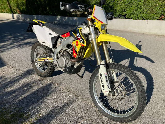 Suzuki RMX Hard Enduro VALENTI Racing RMX450 Enduro