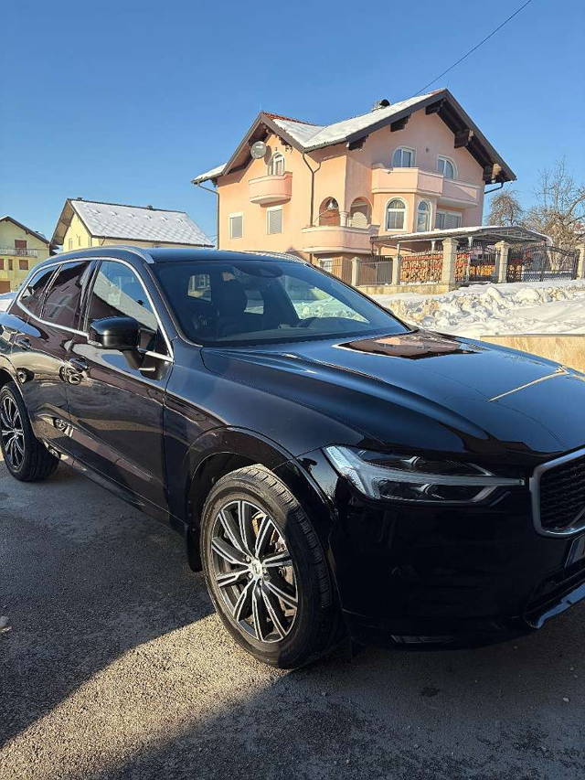 Volvo XC60 D5 R-Design AWD Geartronic SUV / Geländewagen