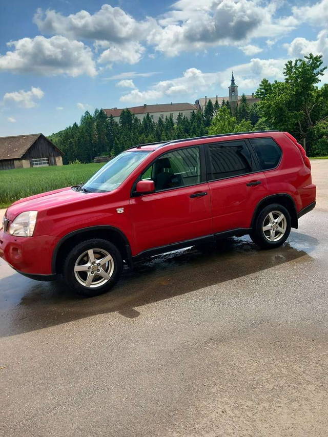Nissan X-TRAIL 4x4 SE Style 2,0 dCi DPF SUV / Geländewagen