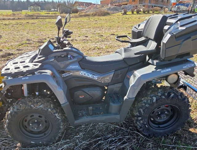 Odes Pathcross 650, Set Arbeitsquad mit Aufbau Quad