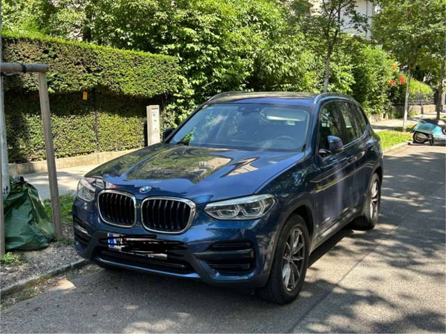 BMW X3 xDrive 20d Advantage Aut. SUV / Geländewagen