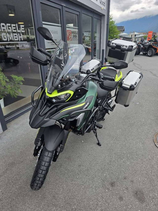 Benelli TRK 702X mit Kofferset Tourer