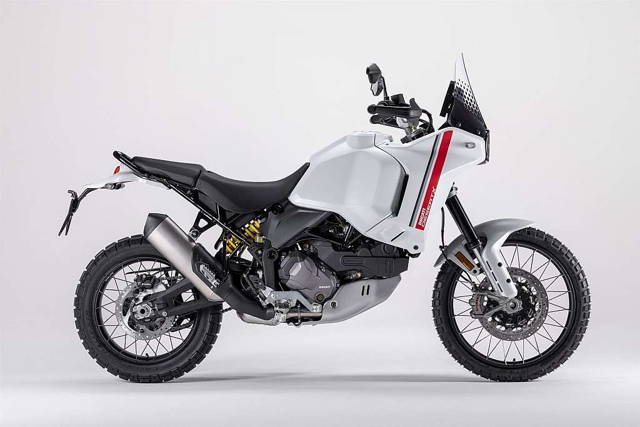 Ducati DesertX Farbe Weiß und Schwarz LAGERND... Enduro