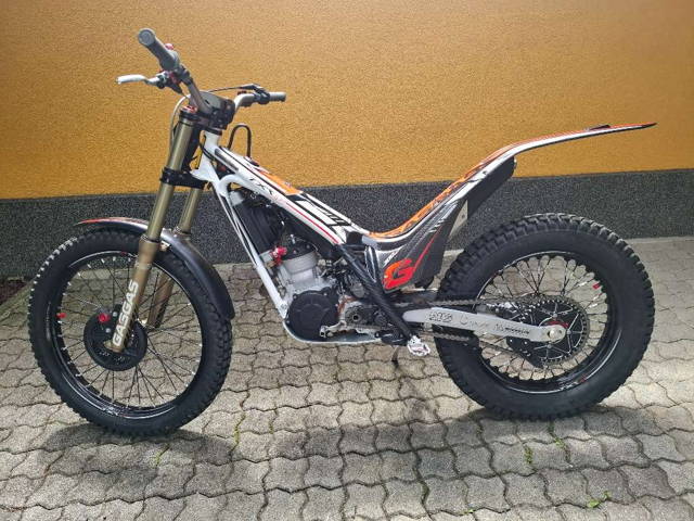 GasGas TXT RACING GP 300 SPEZIAL EDITION Nr. 452/700 Trial
