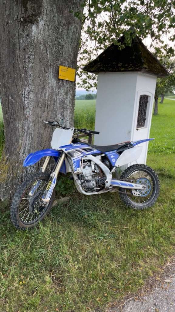 Yamaha YFZ 250 Motocross