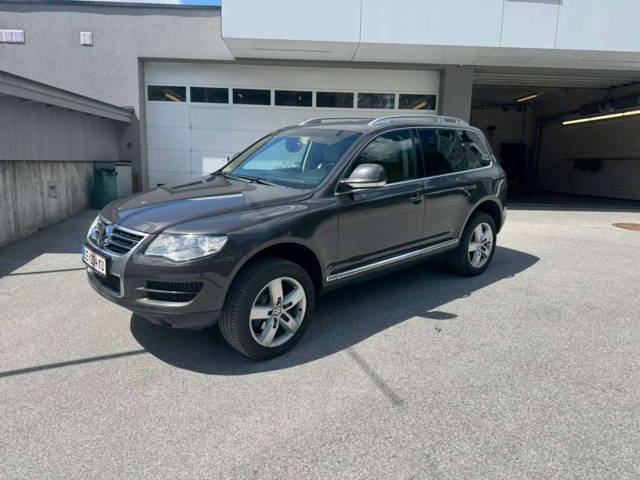 VW Touareg 3.0 Liter TDI V6 mit kleinem Getriebe ohne Luftf. SUV / Geländewagen