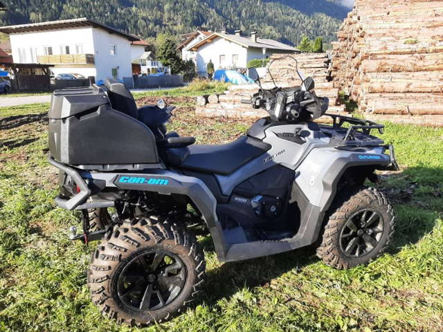 Can-Am Outlander 1000 Max Quad