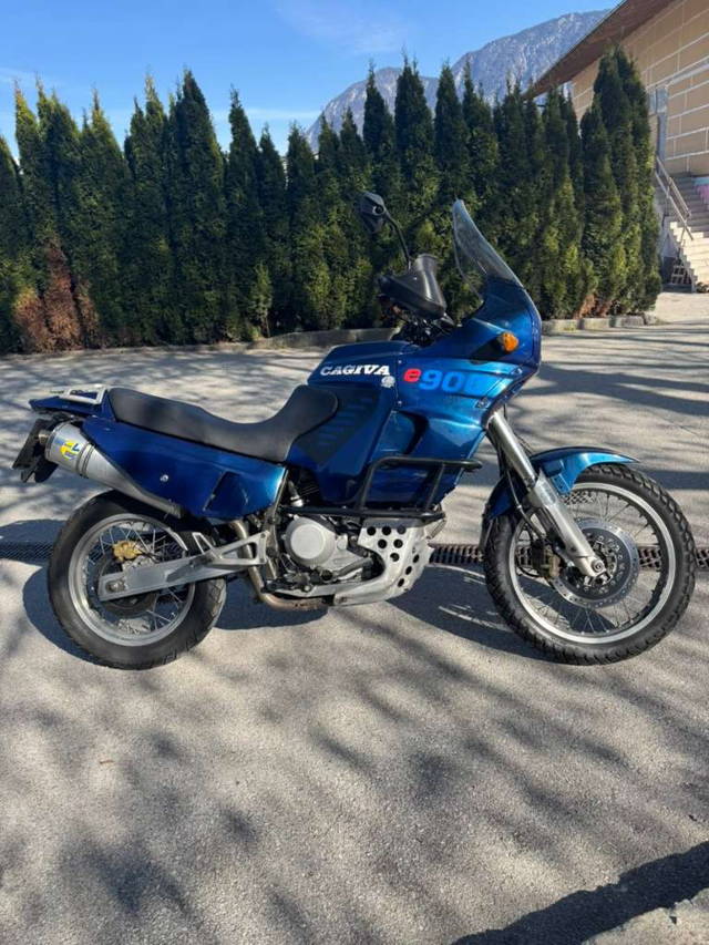 Cagiva Elefant 900 AC Enduro