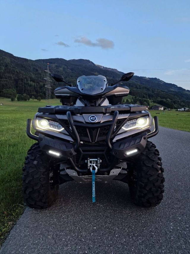CF-Moto CForce 1 000 Overland Quad
