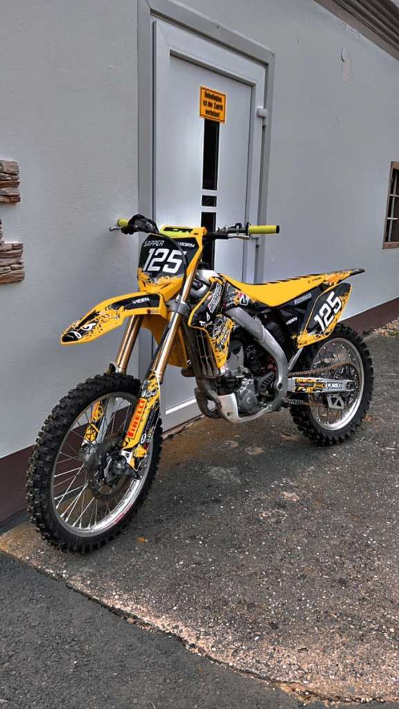 Suzuki RM Motocross