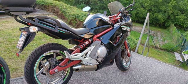 Kawasaki ER 6F Tourer