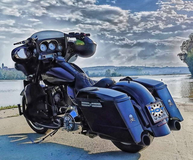Harley-Davidson Street Glide FLHX Tourer