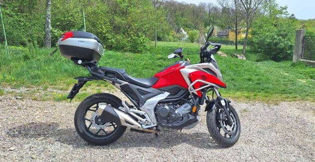 Honda NC 750 X SEHR viel Zubehör - Preis verhandelbar Tourer