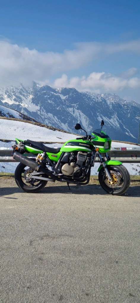 Kawasaki ZRX 1200 R Einzelanfertigung von Kawasaki Österreich Tourer