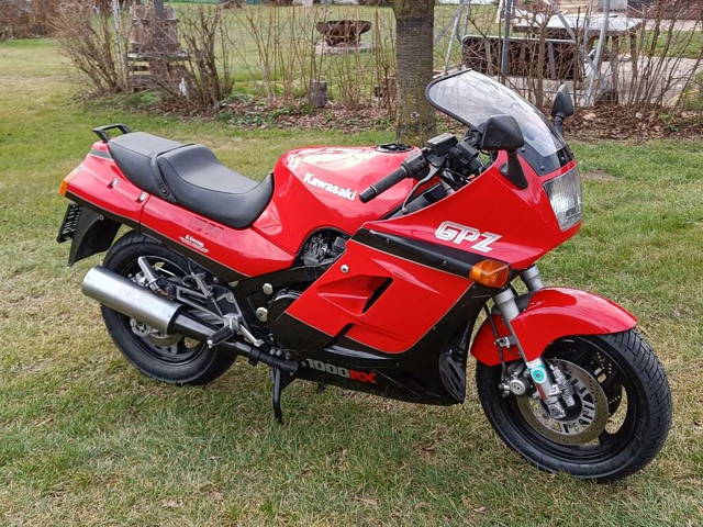 Kawasaki GPZ 1000 RX Tourer