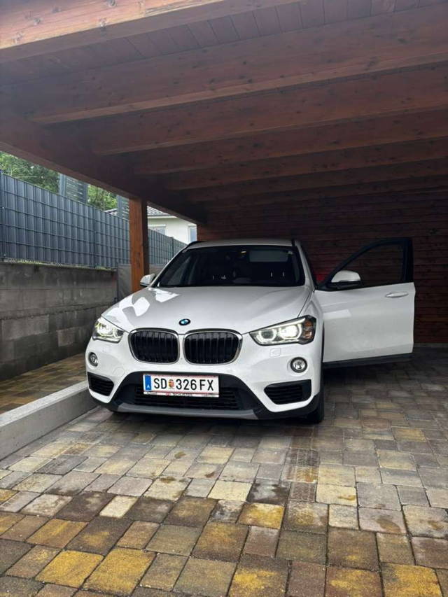 BMW X1 BMW X1 sDrive 18d SUV / Geländewagen