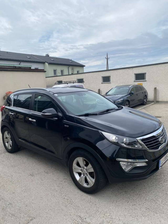 KIA Sportage 2.0 crdi SUV / Geländewagen