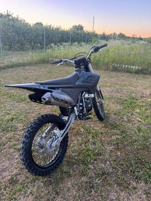 Apollo XTL THUNDER Motocross