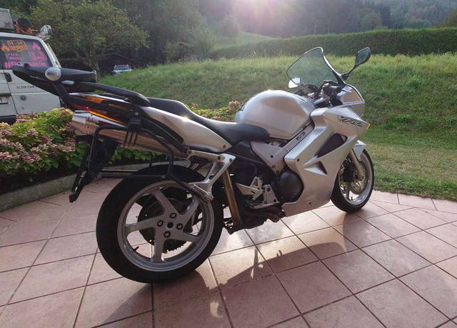 Honda VFR 800VTEC Wilbers Fahrwerk, Heizgriffe Tourer