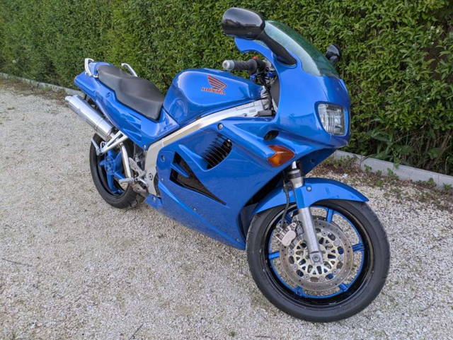 Honda VFR 750F RC36II Tourer