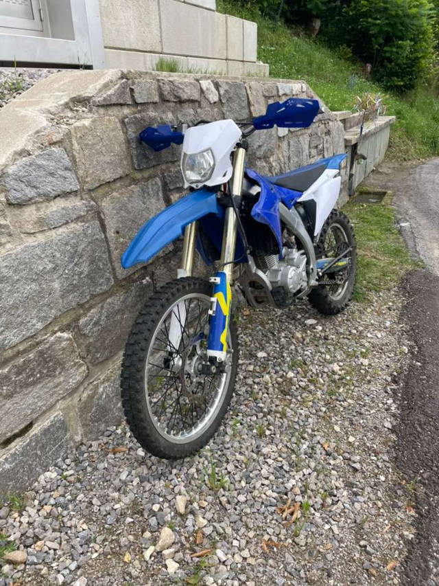 Apollo Motocross