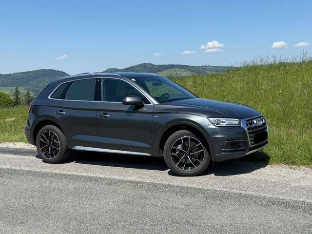 Audi Q5 2,0 TDI quattro sport S-tronic - S-Line - 8f-Bereift - SUV / Geländewagen