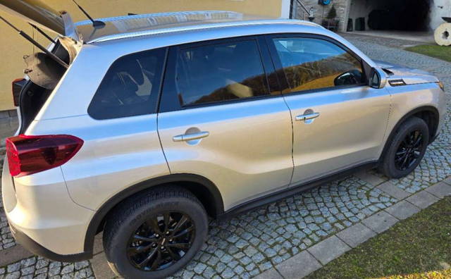 Suzuki Vitara Flash SUV / Geländewagen