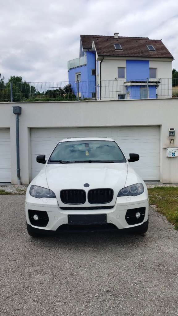 BMW X6 E71 SUV / Geländewagen