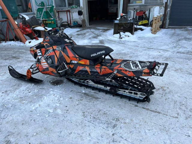 Polaris Rmk 800 Schneemobil