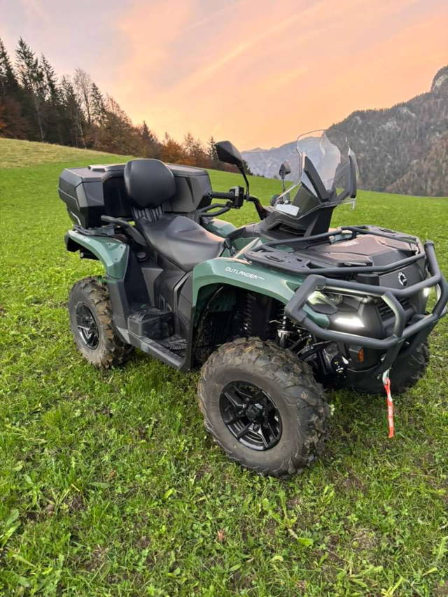 Can-Am Outlander MAX PRO XU HD7 Quad