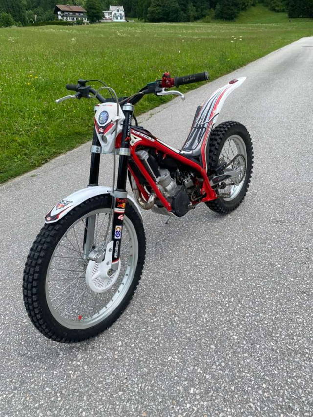 GasGas TXT 300 mit 37h und Straßenzulassung Trial