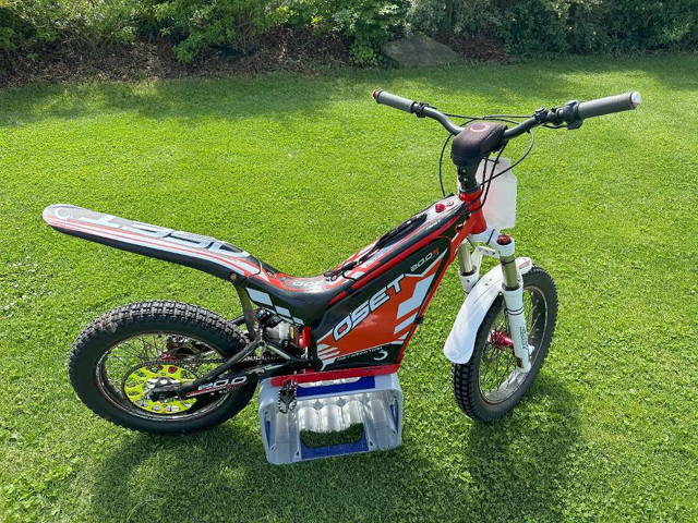 Oset 20.0 OSET 20 Racing Trial incl. 2 x Holz Parkour, 4x Ersatzreifen Trial