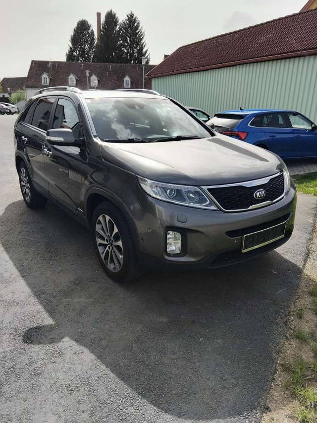 KIA Sorento 2,2 CRDi Active Pro DPF 4WD Aut. SUV / Geländewagen