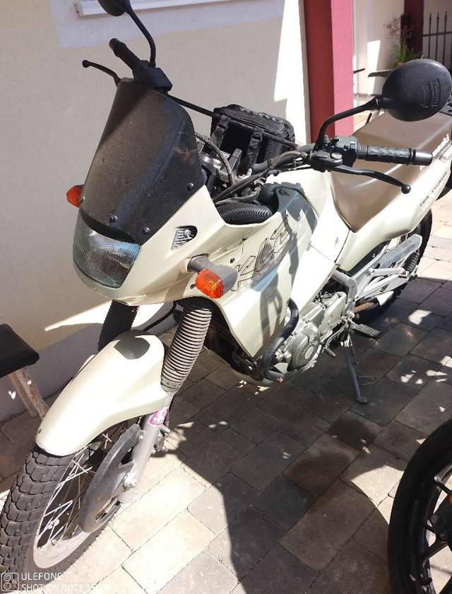 Kawasaki KLE 500 Enduro